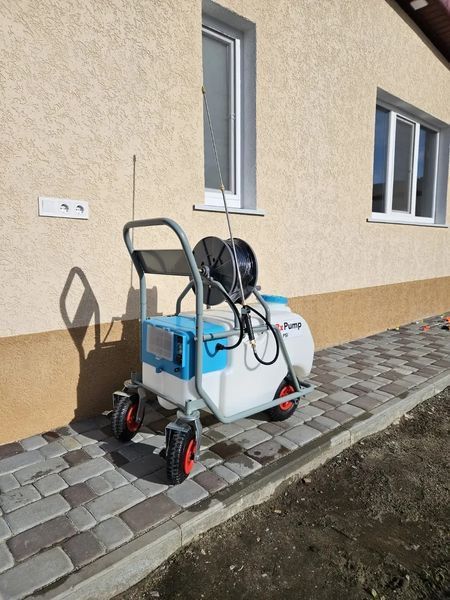 Акумуляторний обприскувач Мрія 90л (АКБ 12V-12Ач)